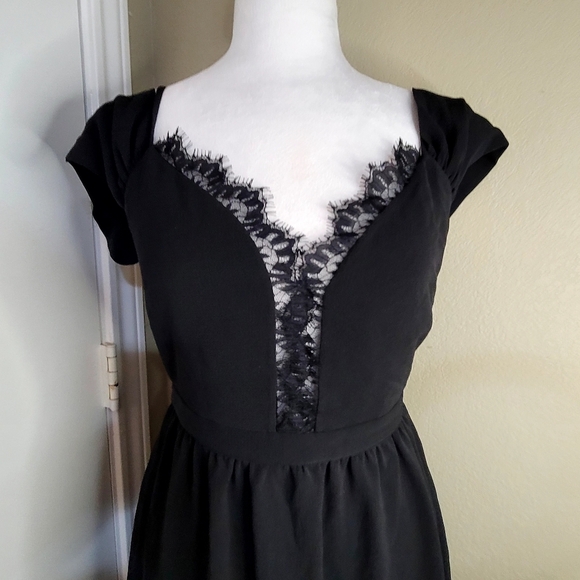 Wayf, Black Dress Lace Trim with V Neck Mini, Size Medium - Picture 2 of 13